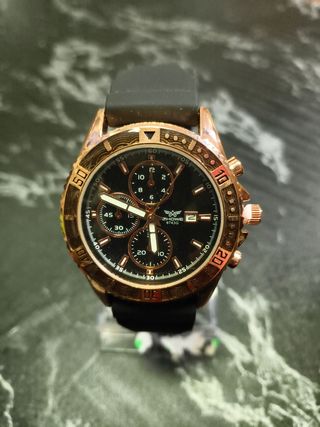 Reloj Skywe cronógrafo dorado