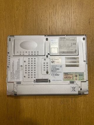 Portátil Toshiba Portegé R600 - Plata
