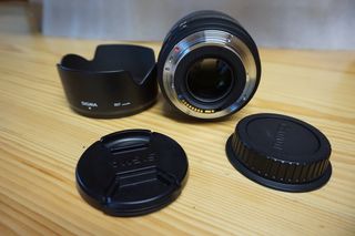 Objetivo Sigma 30mm 1.4 DC HSM