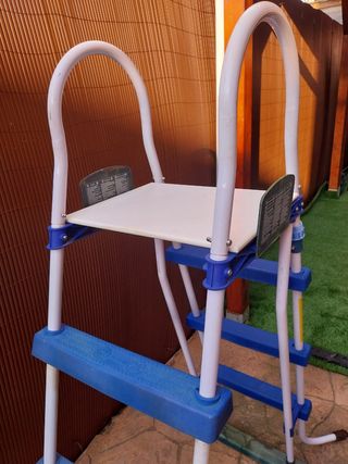 Escalera Bestway piscina 