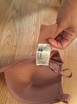 Sujetadores nuevos - Negro y marrón