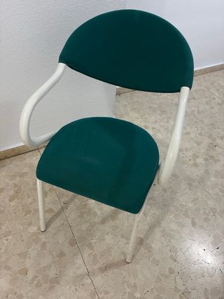 Silla verde y blanca dormitorio. Entrego en mano.