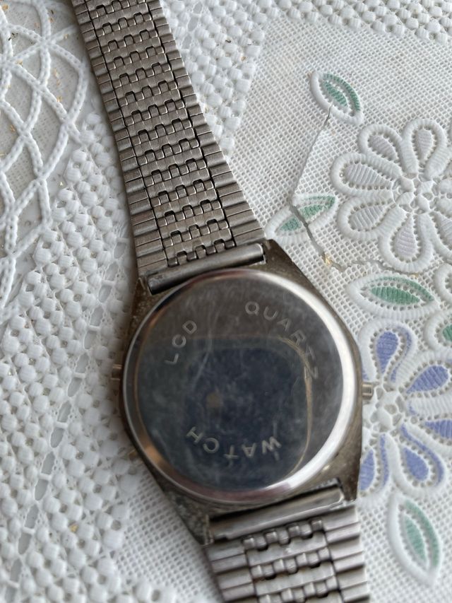 Orologio ICT LCD vintage