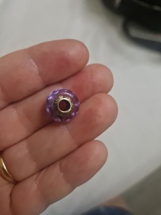 Charm Pandora morado