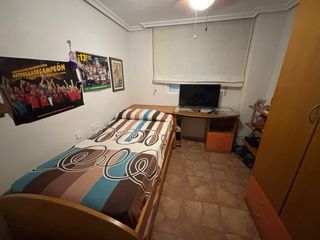 Habitación juvenil :Armario + cama nido+escritorio