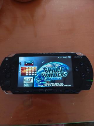 PSP 1004 negra - Incluye juegos