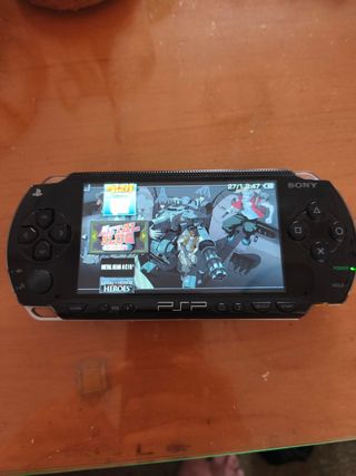 PSP 1004 negra - Incluye juegos