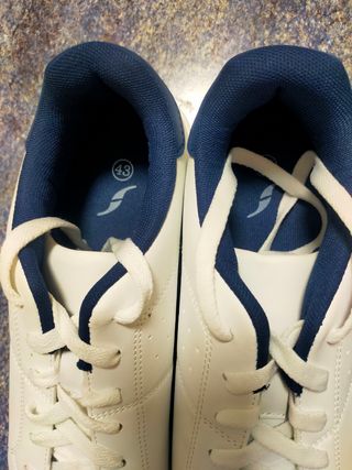 Zapatillas deportivas blancas y azules - 43