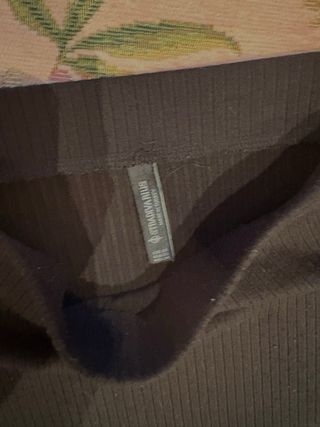 Falda midi negra tubo