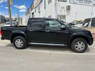 Isuzu D-Max 2011