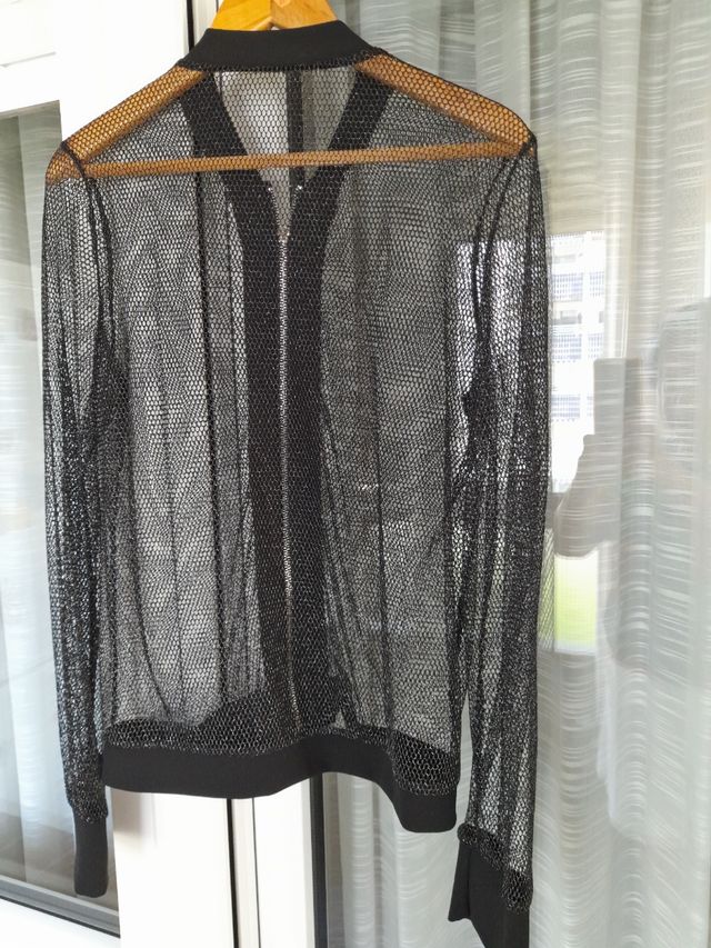 Chamarra negra red | verano