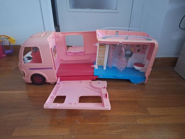 Autocaravana Barbie