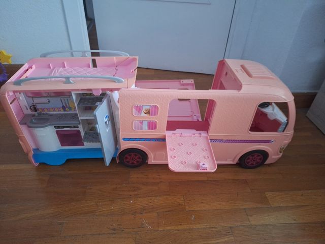 Autocaravana Barbie