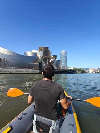 paseo en kayak por la ría de Bilbao