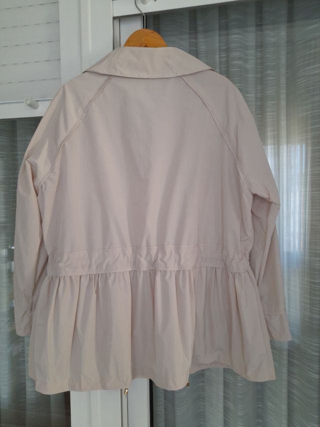 Chaqueta ligera beige