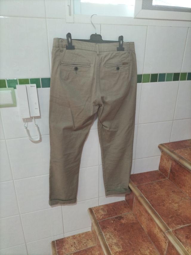 Pantalón beige caballero