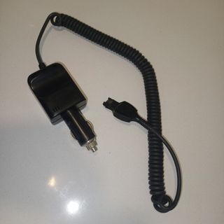 CARGADOR DE COCHE MOTOROLA EXECUTIVE PERFECTO