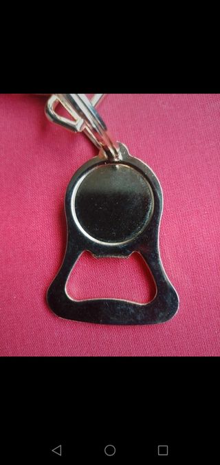 Apribottiglie portachiavi color oro