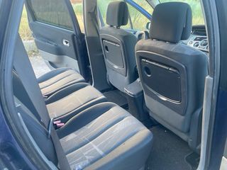Renault Grand Scenic 2005