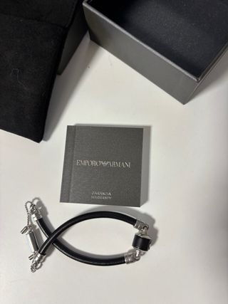 Pulsera Emporio Armani negra y plata