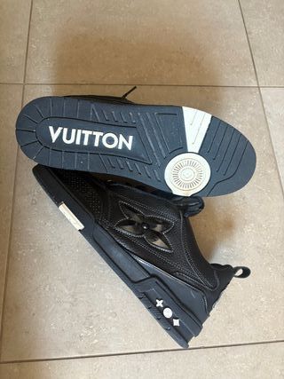 LV skate black