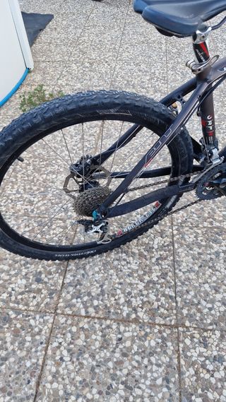 Bicicleta MTB Cube Repro