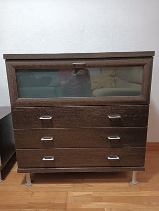 Mueble cajones madera marrón