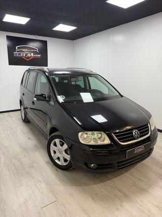 Volkswagen Touran 140cv Etiqueta “B” buen estado