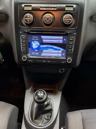 Volkswagen Touran 140cv Etiqueta “B” buen estado