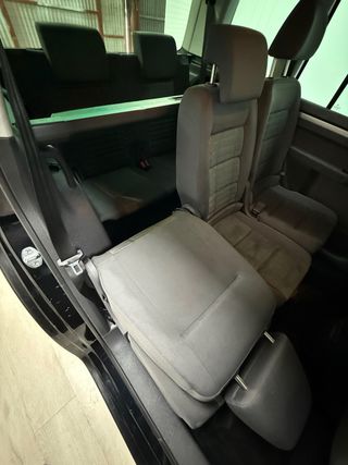 Volkswagen Touran 140cv Etiqueta “B” buen estado