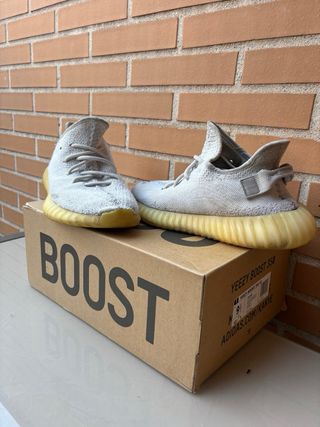 Adidas Yeezy Boost 350 -
EN PERSONA MADRID