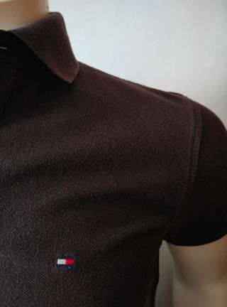 Polo Tommy Hilfiger XS marrón