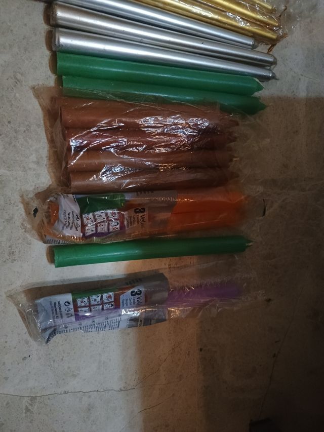 Velas de Colores Variadas