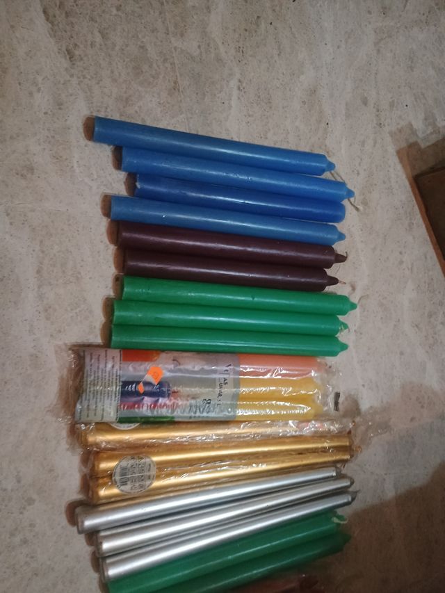 Velas de Colores Variadas