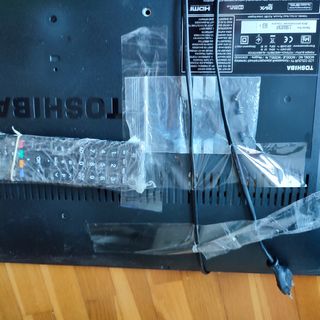 TV Toshiba 32" 32W2433D