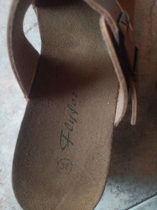 Sandalias cuña mujer marrón