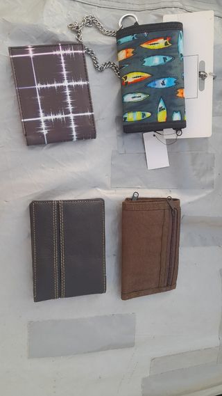 4 Carteras Quiksilver & Rip Curl

10e cada una 