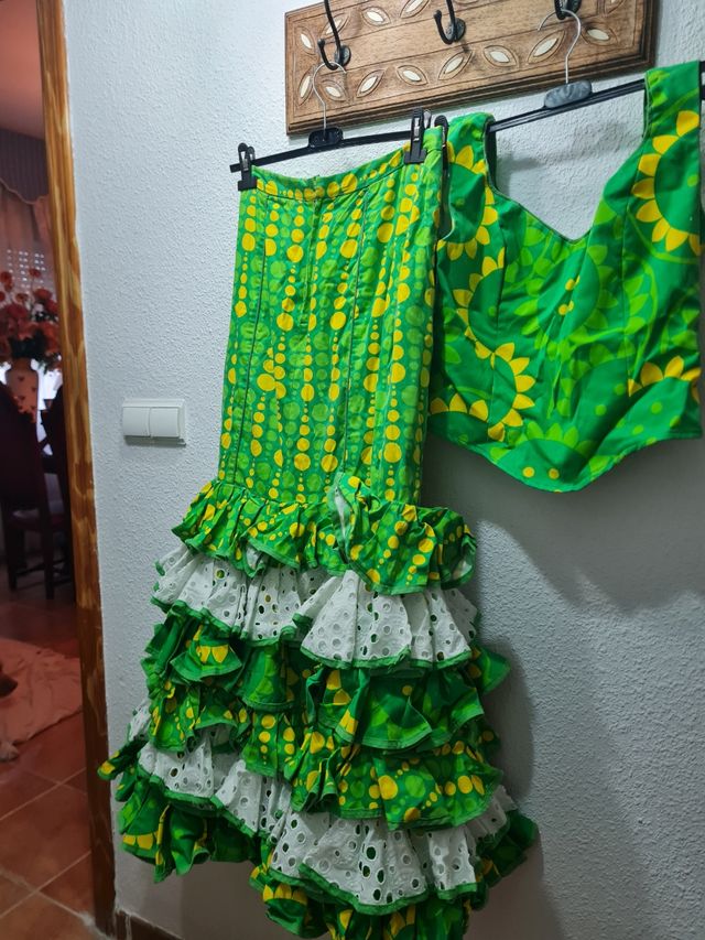 Falda y top flamenca - Verde y amarillo