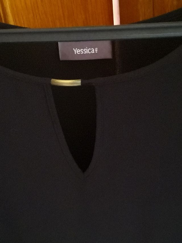 Blusa negra talla 42-44