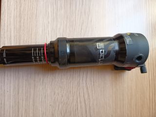 Horquilla MTB RockShox 35 Y amortiguador.