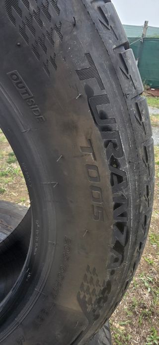 4 Neumáticos 205/65 R17 