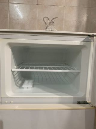 Nevera blanca White-WestingHouse a Negociar