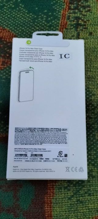 Funda original iPhone 14 Pro Max con MagSafe