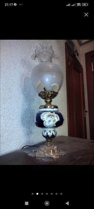 Lampara antigua cristal azul y dorada