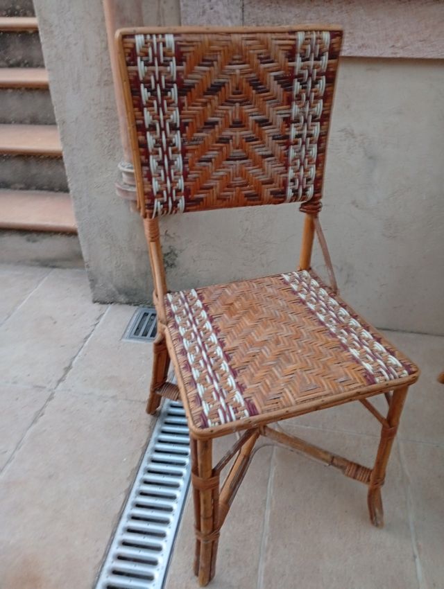 Sillas y sillón junco esmaltado