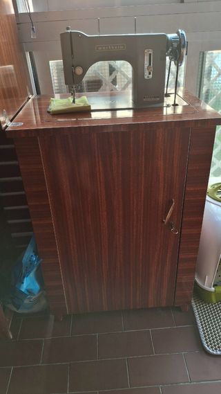 Máquina coser Wertheim Antigua