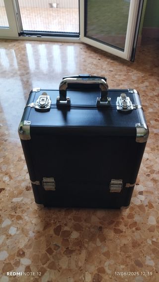 Maletín de maquillaje o para uso personal de estét