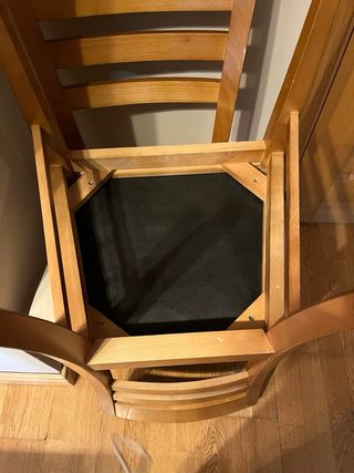 6 sillas comedor beige, de madera.