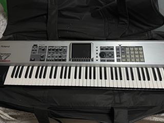 Roland Fantom X7 - Teclado