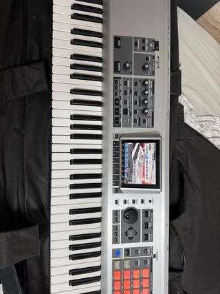 Roland Fantom X7 - Teclado